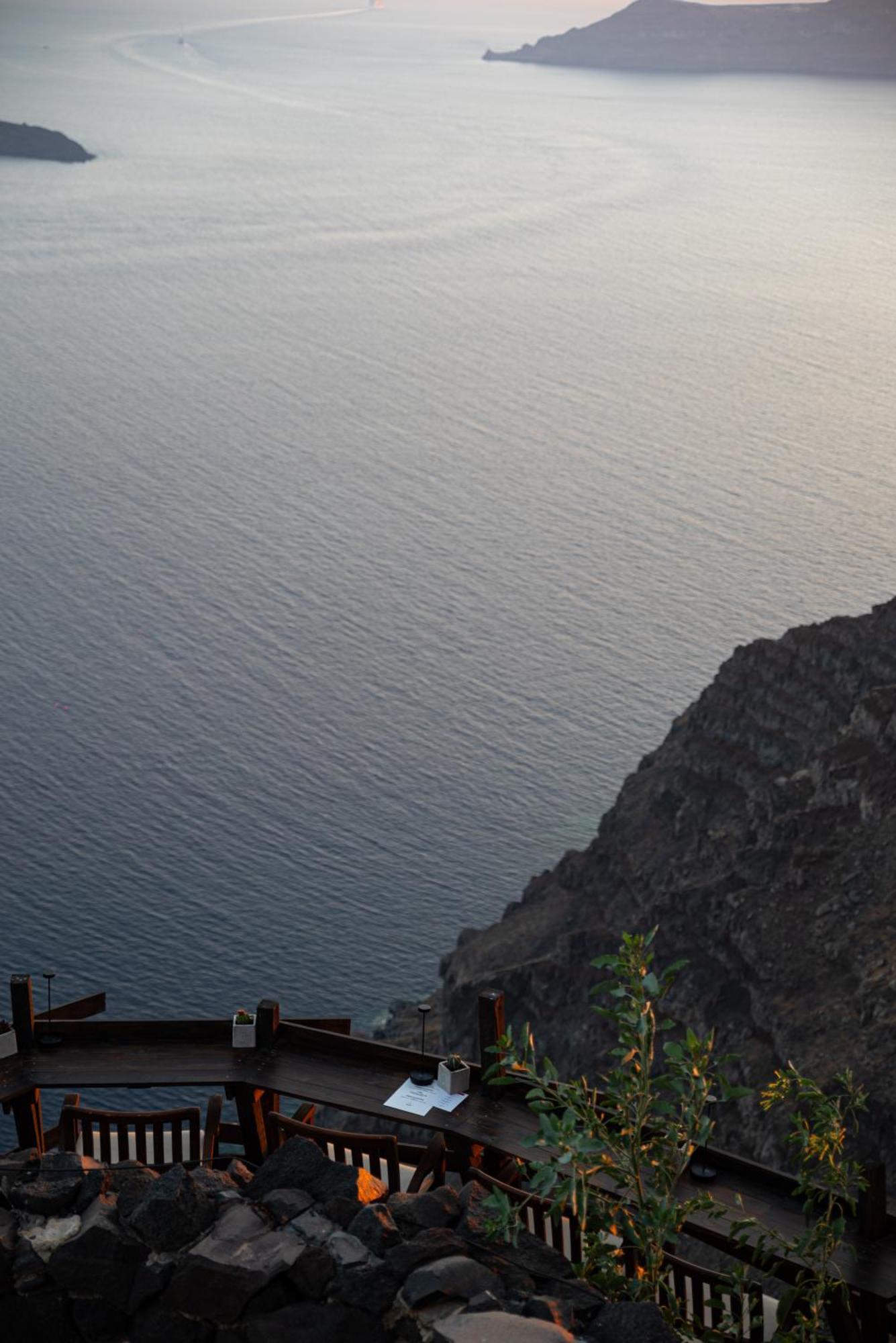 Honeymoon Petra Villas (Adults Only) Imerovigli  Ngoại thất bức ảnh